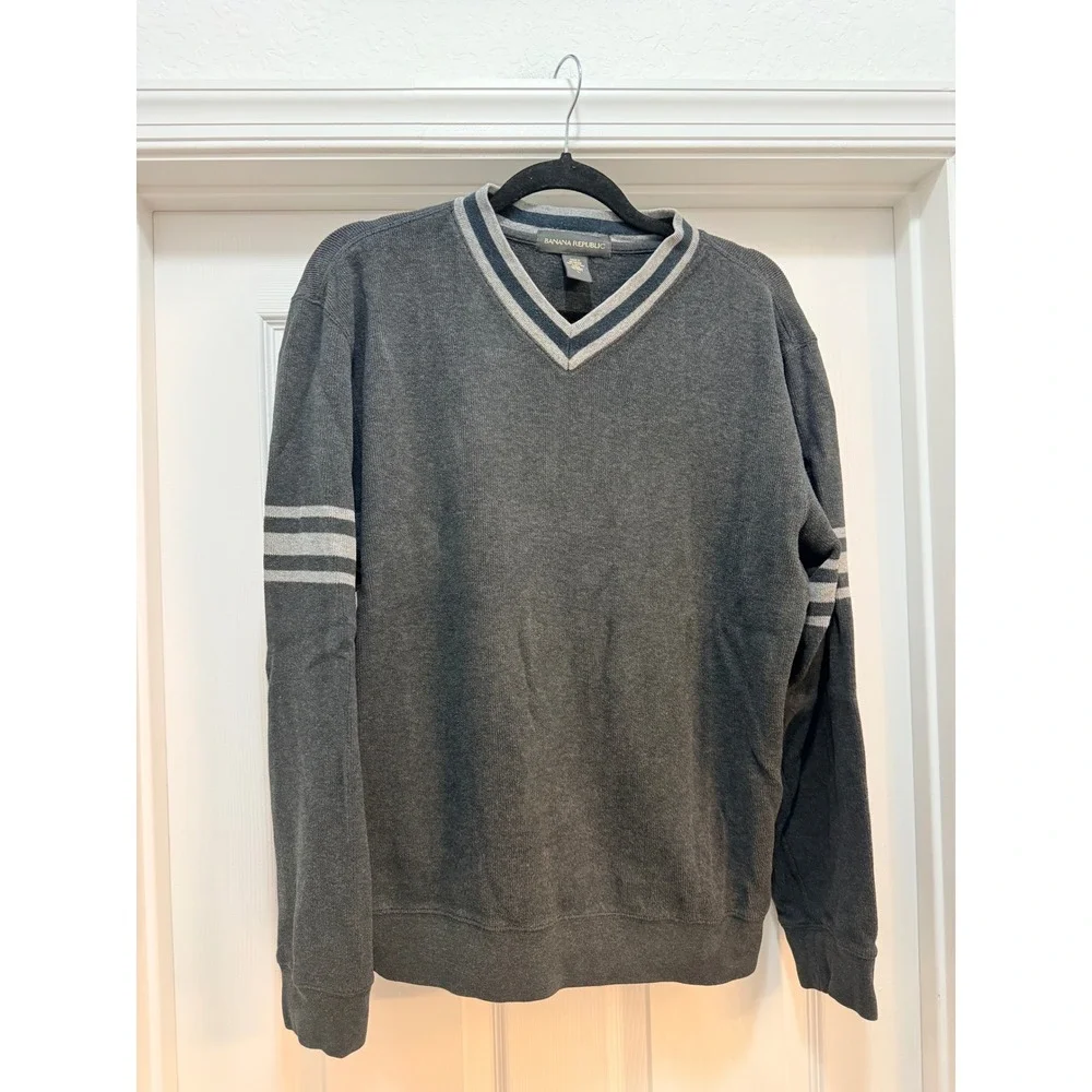 Banana Republic Mens Large Gray Cotton V-Neck Varsity Stripe Pullover Sweater